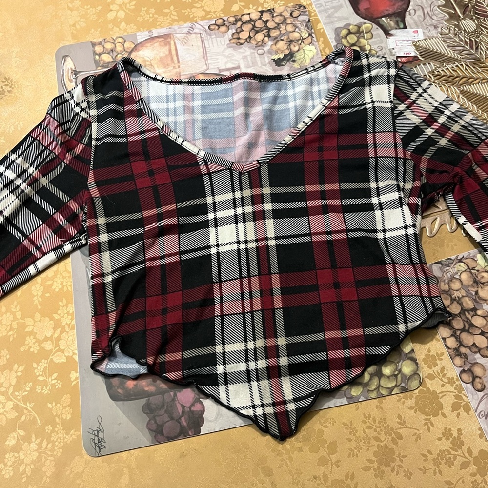 Long Sleeve Crop Top